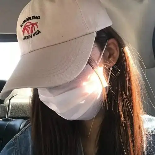 17岁同一个女生真人超好看戴口罩可爱头像(精选多张)图片