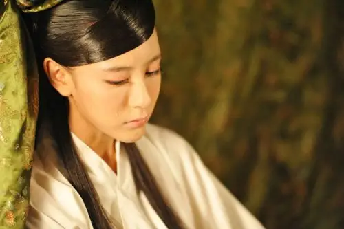 谢闻轩 饰 张婵