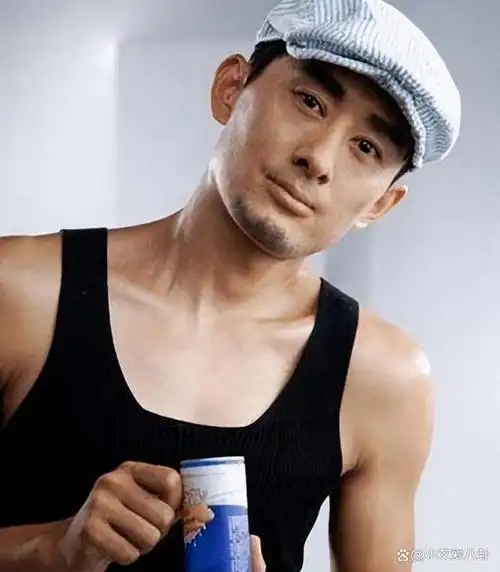 事实证明如今装疯卖傻的歌手阿宝已经活成了一个笑话