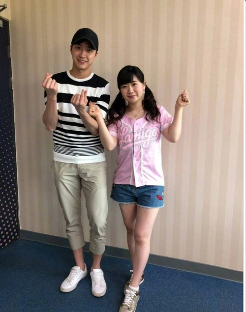 偶遇福原爱江宏杰十指紧扣恩爱甜蜜身高差萌萌哒