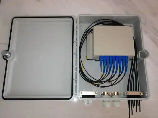 8芯壁挂式光缆分纤箱