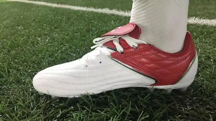 出新,初心!李宁铁系列战靴实战评测