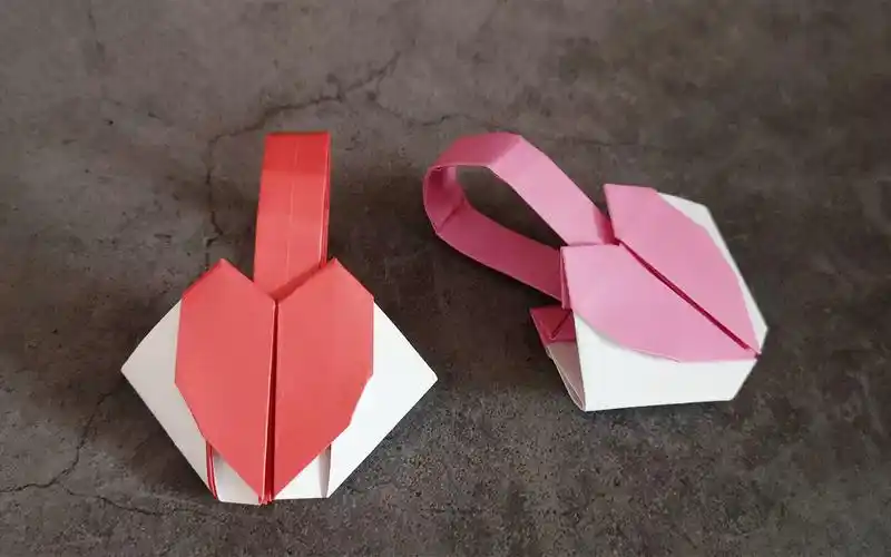 漂亮的折纸爱心包包快来试试吧手工折纸手提包