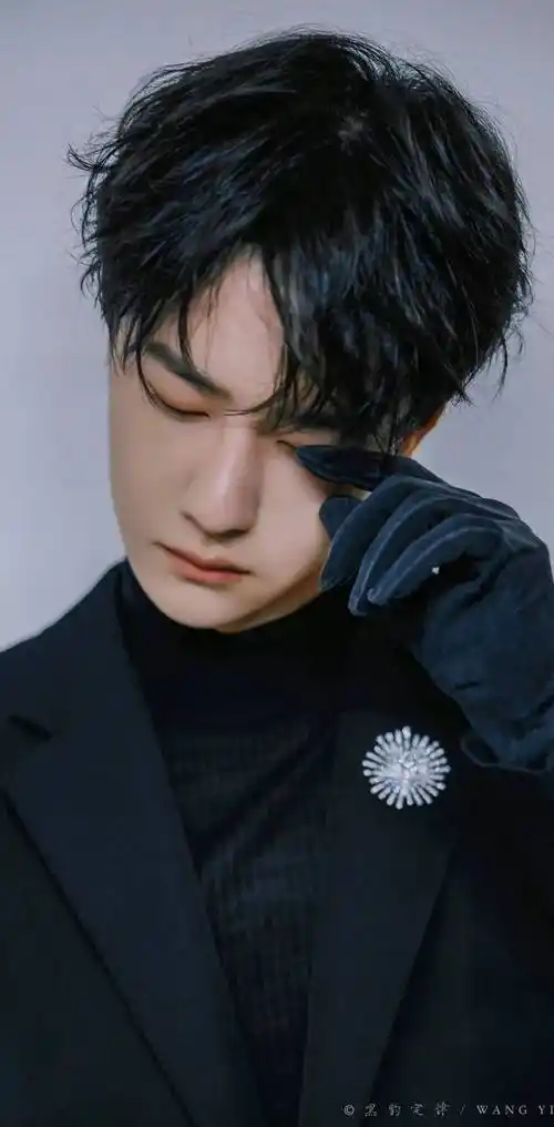 王一博专题壁纸-维和防暴队