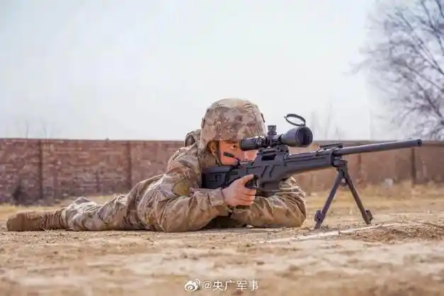 帅!直击狙击手实弹射击考核现场