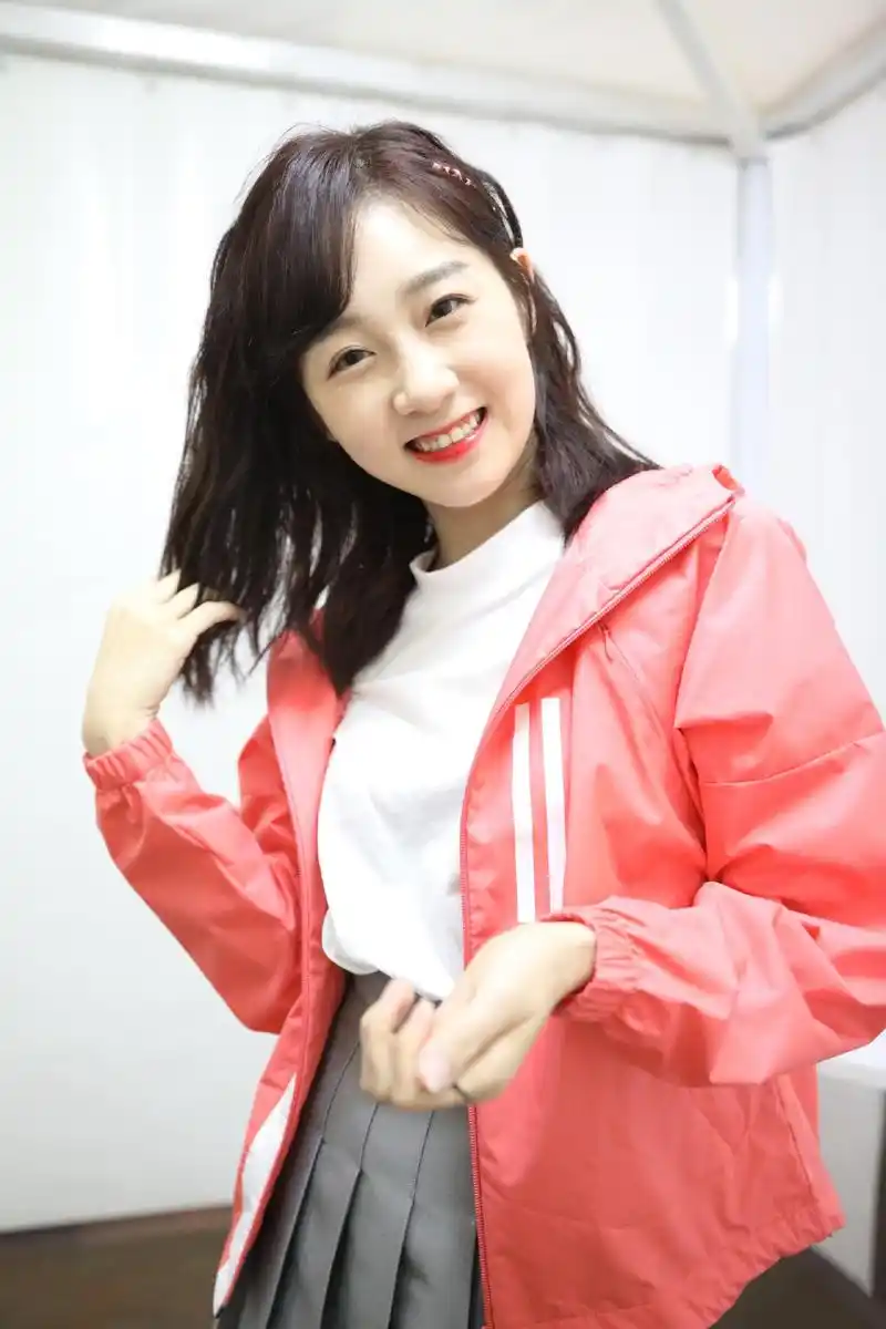 李子璇中文名:李子璇职业:,, [独家]李子璇明星关系链