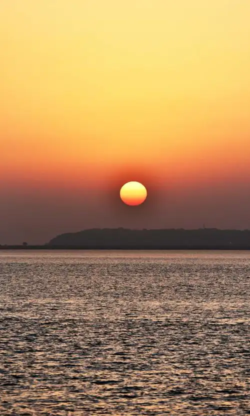 海上落日黄昏迷人景色2048x1536分辨率查看