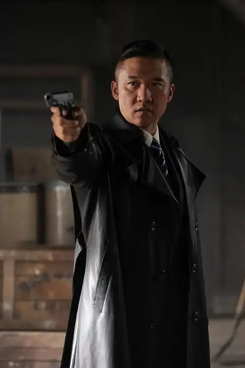 回顾演员黄志忠,终究为他的"抛妻弃子"付出了代价!