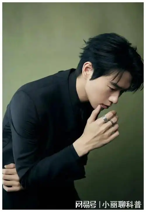 不是戴上了对魏大勋的滤镜而是摘下了对他的偏见