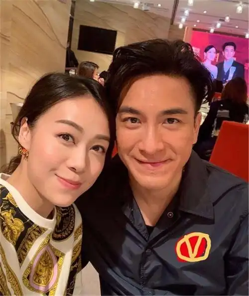 香港歌手朱桦个人资料