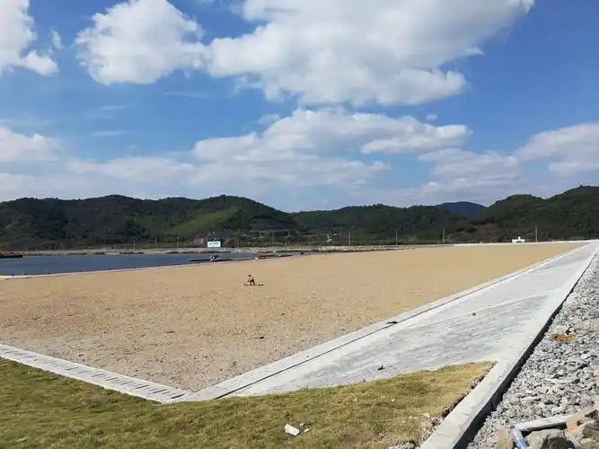 (甬上人家)晚秋时节,参观奉化水利工程.