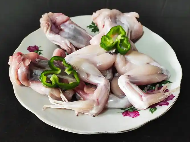 郑家小厨房二虾戏牛蛙 - 美篇