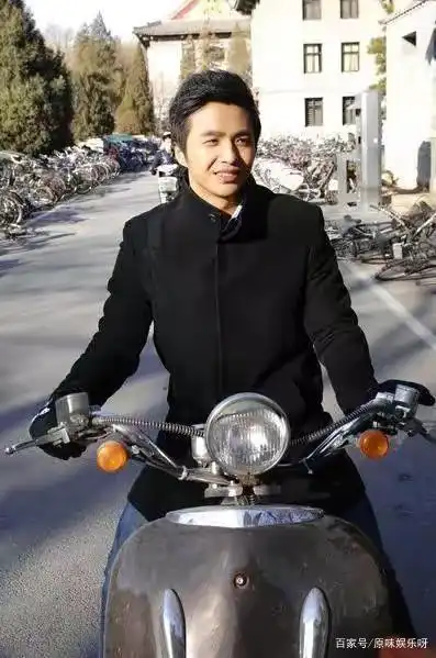 生撕郭敬明,力敌孟非,这个魏教授究竟是什么来头