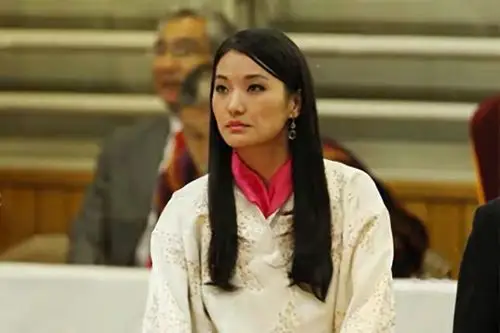 不丹国王没心没肺!有新欢后直接冷落王后,生俩儿也难挽回老公心