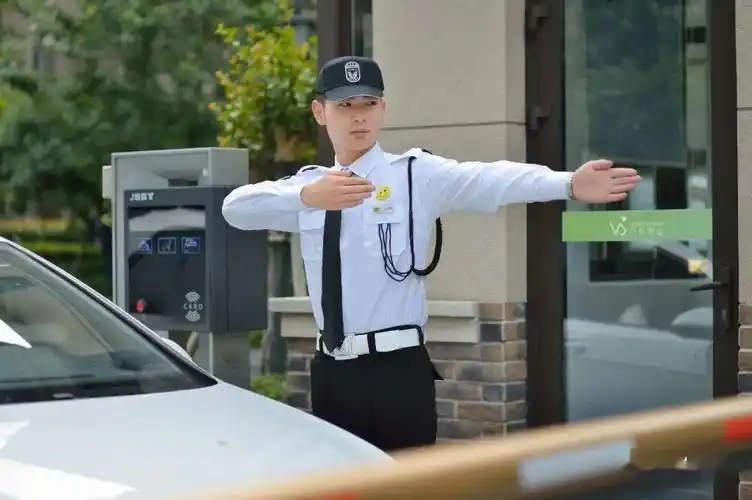 万科物业公司更名为万物云,定义空间科技服务_朱保全