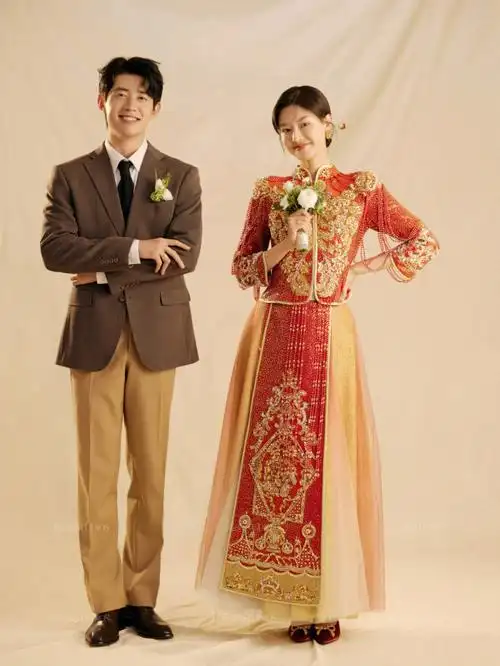 中式秀禾婚纱照被父母夸的新中式风格