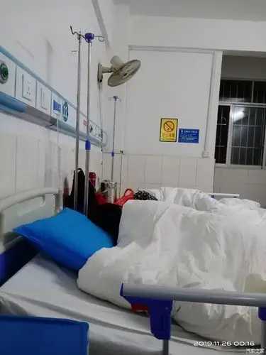 208 | 回复: 3 五菱宏光论坛 【随手拍】空空走廊 护士走来地板发表于