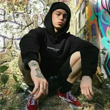 很霸气很酷的带纹身的男生头像图片