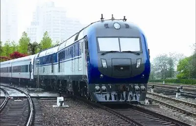 南车东风11g提速首日趟趟正点