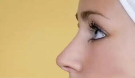 一个漂亮的鼻子,可以增加80%的容貌,也可以增加一个人的侧脸.