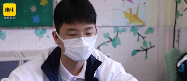 广州中学生(白云区除外)今天复课!学生:网课偷的懒要全部补上