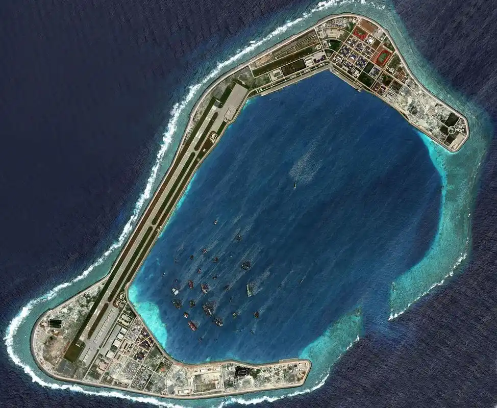 渚碧岛三十年变迁,从8平高脚屋到几百座建筑,体现我国护海决心