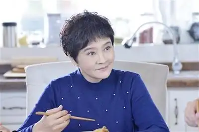 国家一级演员梁丹妮签约盛夏星空