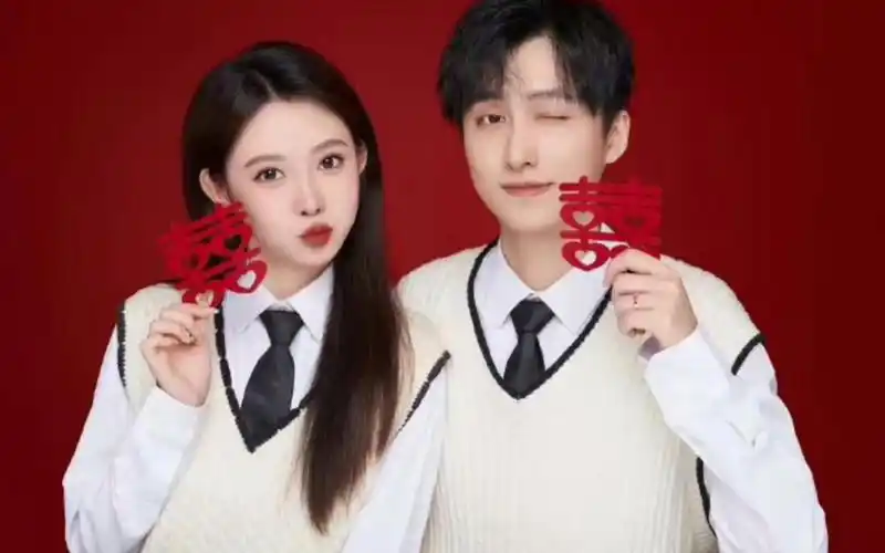 ame领证照片流出,yatoro看到后恐怕得道心破碎吧?