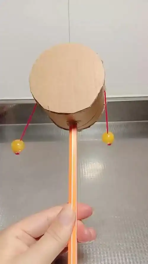 自制拨浪鼓