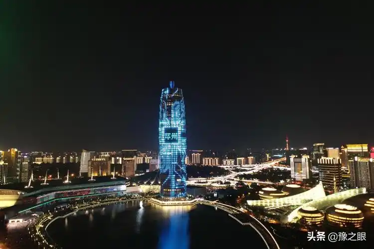 郑州玉米楼烟花表演,究竟是怎么一回事?