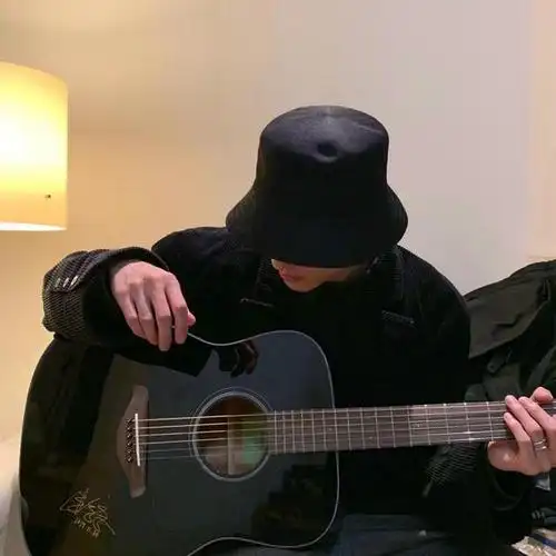 日系滤镜高清男生头像