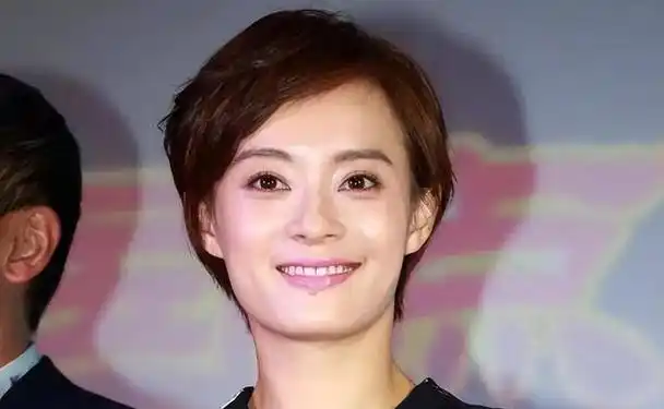 孙俪突然变美仿佛是她最美的时刻了吧下巴的痣引热议被疑整容