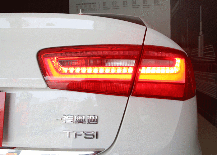 > 动感十足的奥迪a6l流水尾灯