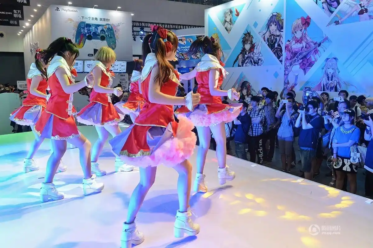 上海动漫展开幕 宅男趋之若鹜