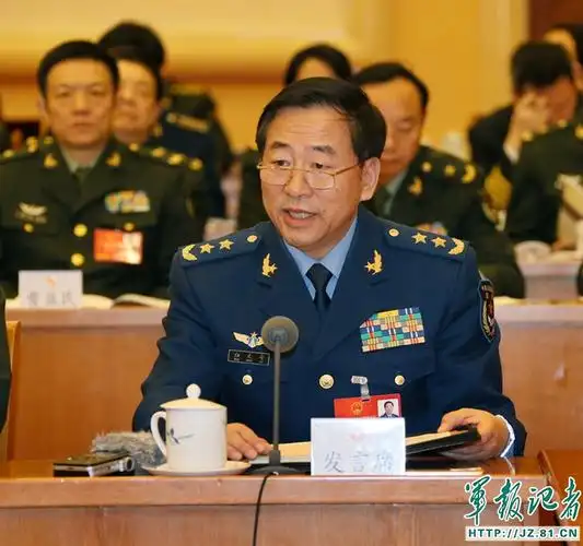 北部战区空军政委白文奇大力推动军民合用机场建设