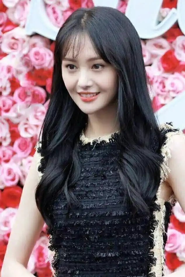 郑爽迷人可爱高清手机壁纸