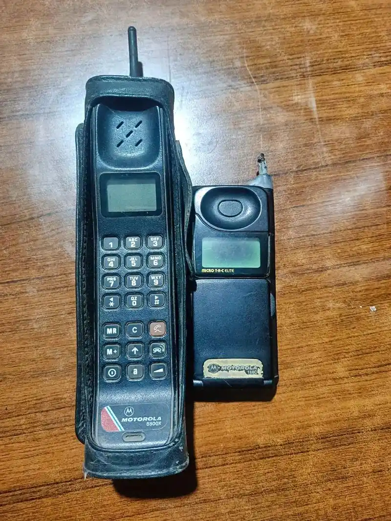 大哥大手机 #怀旧 #年代感 还有的多少人认识这款手机? - 抖音