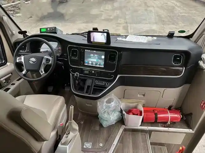 2018年11月,17座新款宇通cl6,旅游客运,中型客车, - 抖音