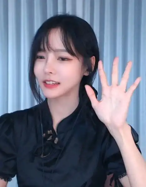 花季传媒黄色版本