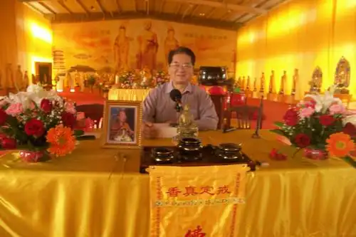 果卿居士在东营天宁寺(照片)