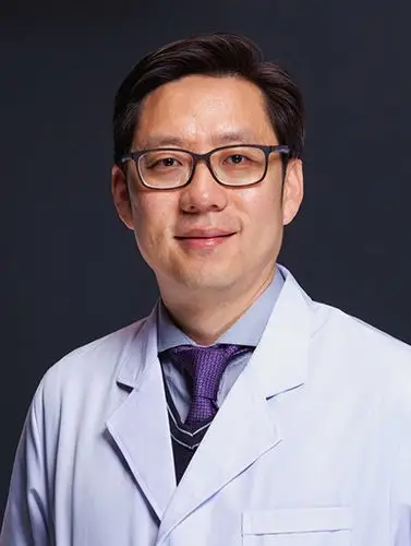 北京积水潭医院手外科副主任医师刘波