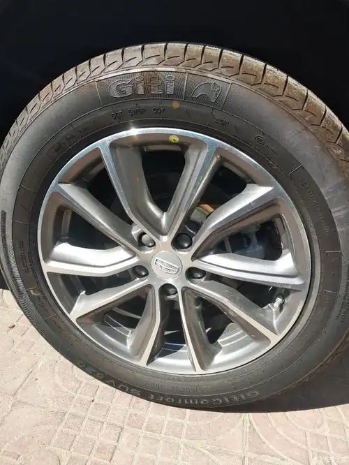 吉利博越(游龙湖古寨)