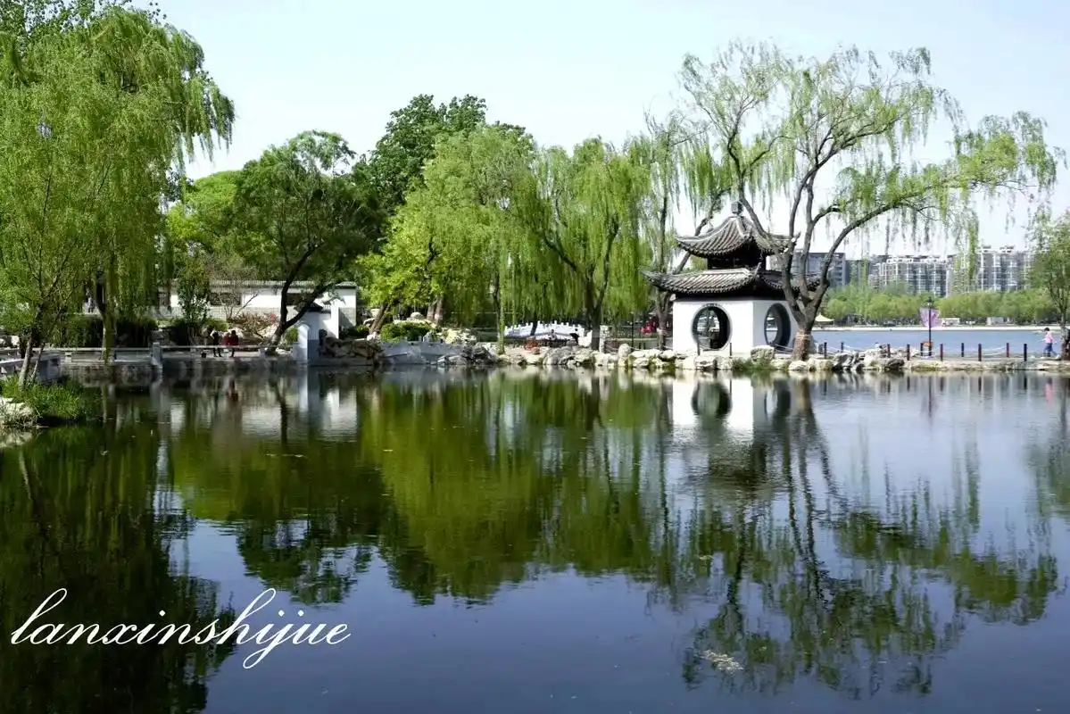 陶然亭公园,位于北京市西城区太平街19号,是一座 - 抖音