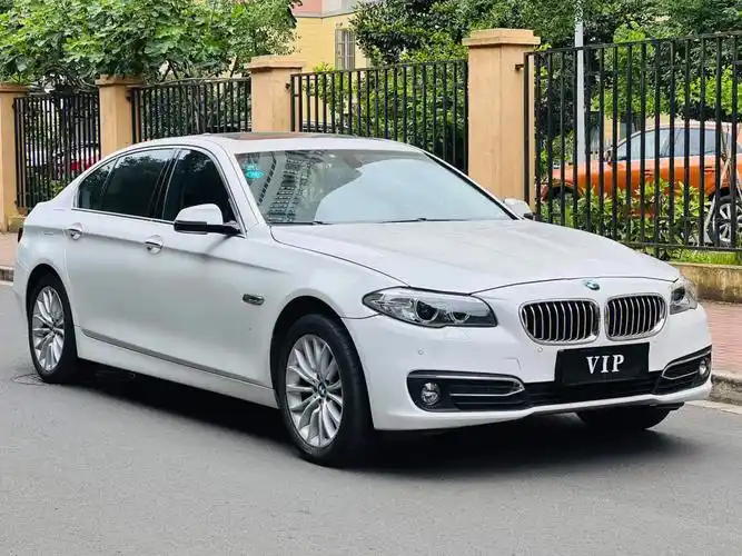 新到17年宝马525li豪华,哈曼卡顿,纳帕真皮,78000公里,23.