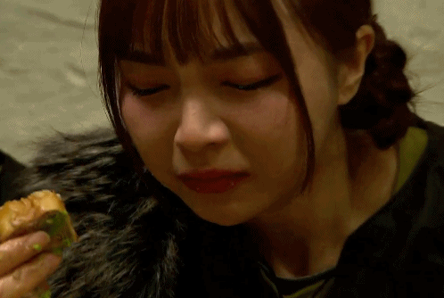 snh48许杨玉琢挑战维京大胃王 呕吐飙泪力