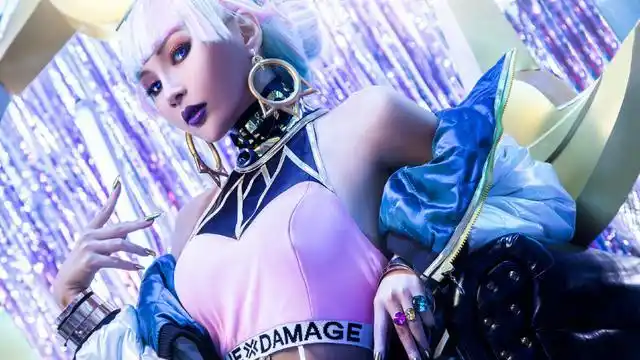 英雄联盟奇亚娜cos:石头不喜欢你,树木不喜欢你,我也不喜欢你