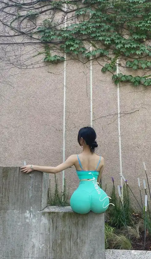 0.6极致腰臀比,撩人身材简直"俏翻天"了!
