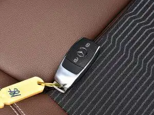 【2023款奔驰a级(进口) a 200 动感型图片】_外观图片-爱卡汽车