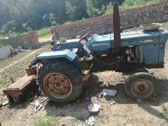 98年山东泰山一300a拖拉机重量是多少吧