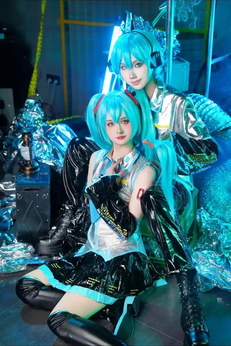 听着,就算没有爱,有你就好.[miku mikuo cosp - 抖音